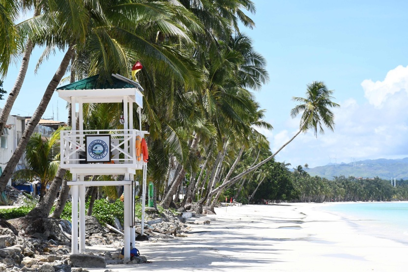 شواطئ جزيرة بوراكاي الفلبينية مغلقة حتى الآن للحد من انتشار كورونا  