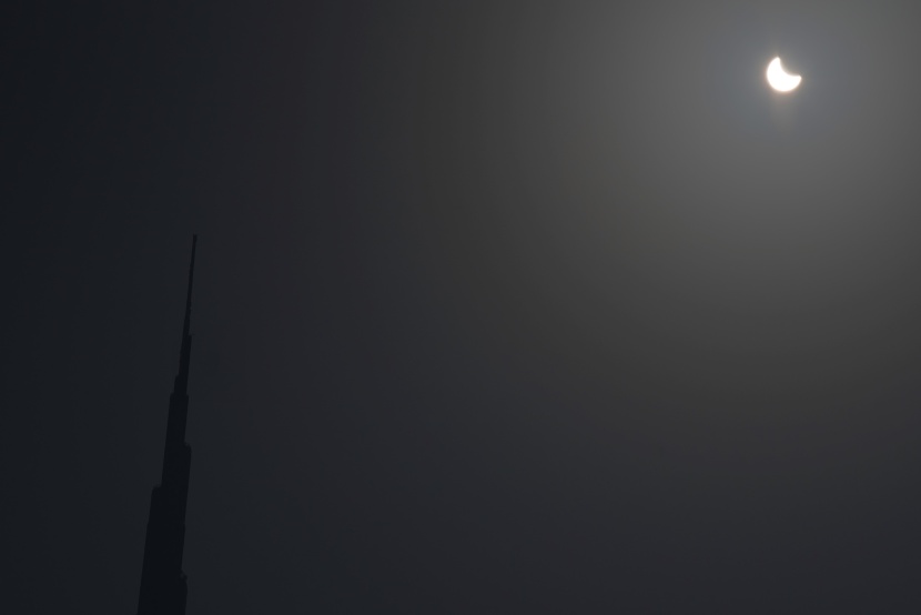 كسوف حلقي نادر للشمس في إفريقيا وآسيا