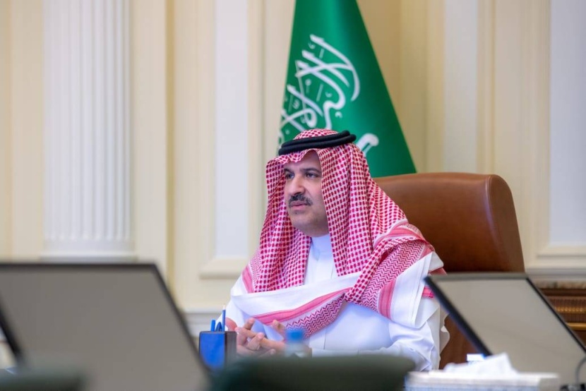 أمير المدينة المنورة يؤكد أهمية مساعدة الشباب على تحويل أفكارهم إلى مشاريع