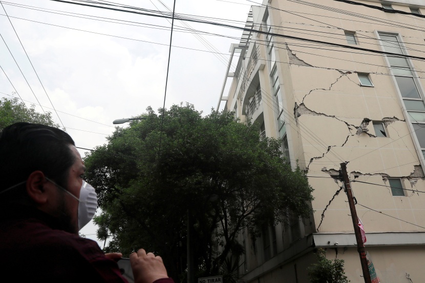 زلزال بقوة 7.5 درجات يضرب جنوب المكسيك .. وتحذير من تسونامي