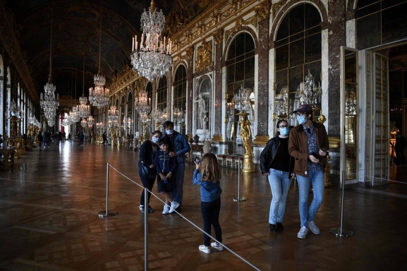 في عصر كورونا .. التذكارات السياحية تبعث مشاعر الحنين للسفر