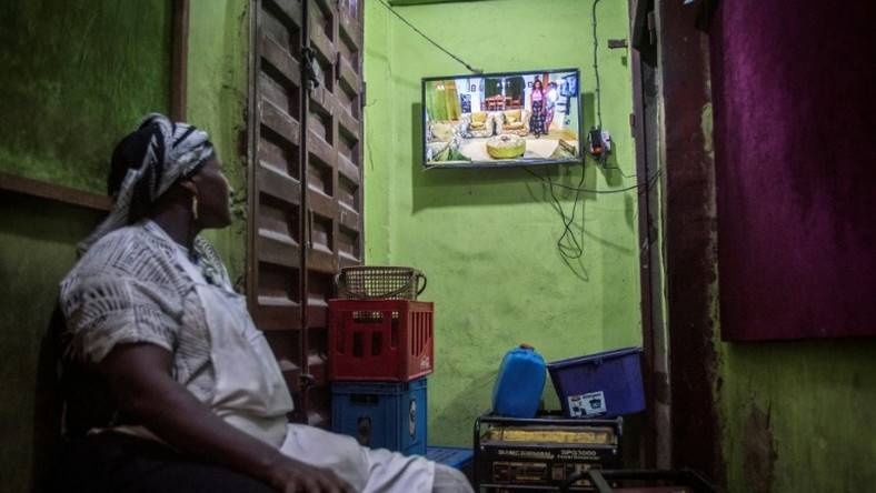 إنجاز دون مال .. تصوير فيلم عبر الهاتف في 4 أيام