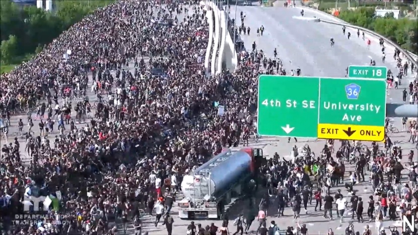 في ظل استمرار المظاهرات... إقامة مراسم جنازة جورج فلويد في تكساس اليوم