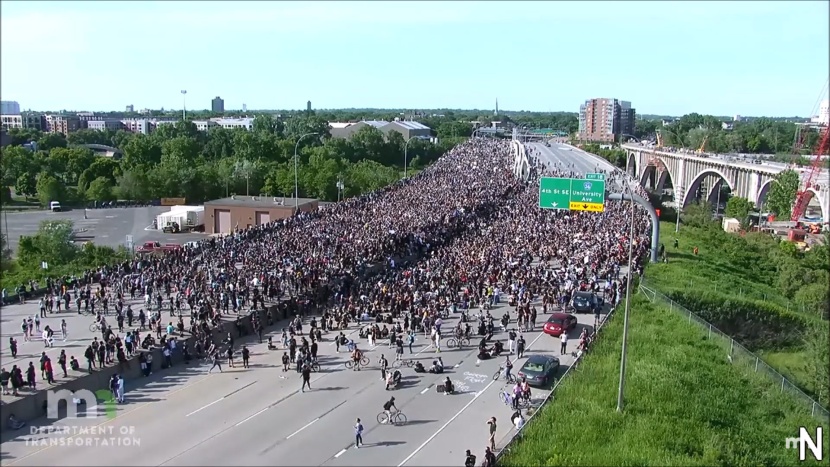 في ظل استمرار المظاهرات... إقامة مراسم جنازة جورج فلويد في تكساس اليوم