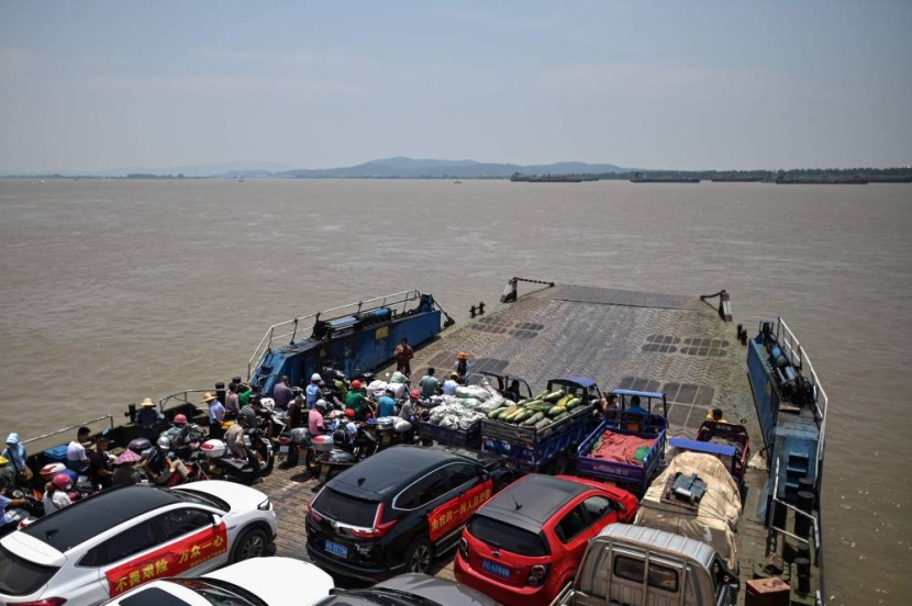 إلى بر الأمان