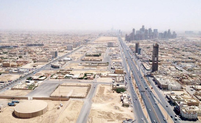 تطوير أرض بيضاء خاضعة للرسوم في الرياض من قبل مالكها .. وفرت 840 قطعة أرض سكنية
