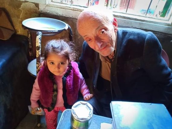 "الغلابة" ينعون طبيبهم .. محمد مشالي في ذمة الله