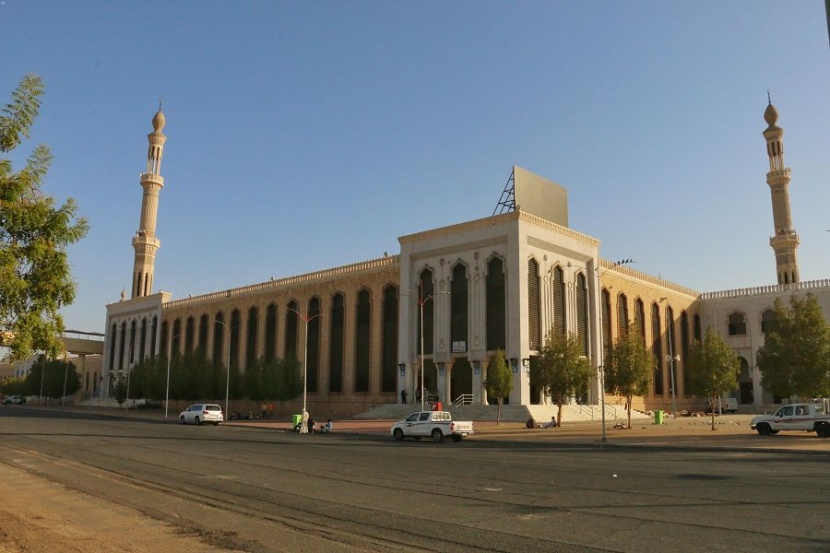 مسجد نمرة .. موضع خطبة رسول الله في حجة الوداع 