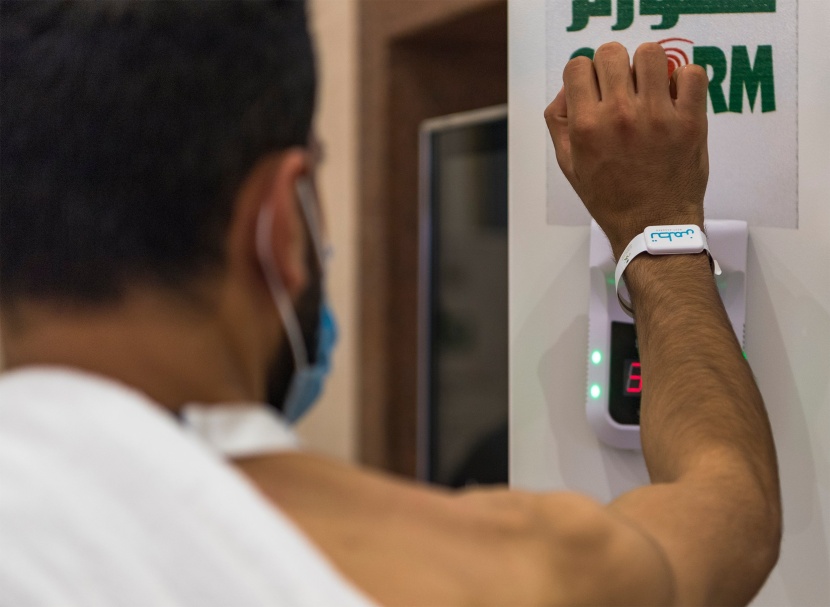 حجاج بيت الله الحرام يتوافدون إلى مقار سكنهم في منى وسط إجراءات صحية وتدابير وقائية