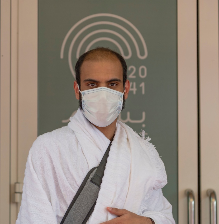 حجاج بيت الله الحرام يتوافدون إلى مقار سكنهم في منى وسط إجراءات صحية وتدابير وقائية