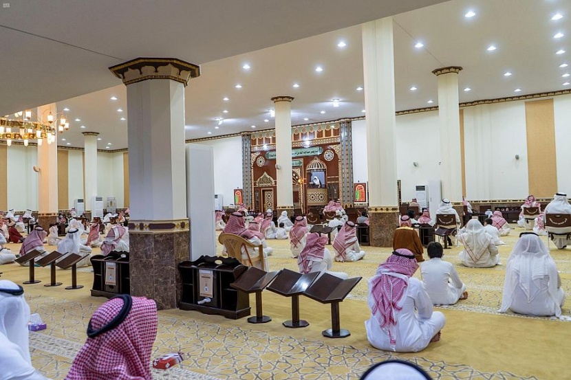 المصلون يؤدون صلاة عيد الأضحى المبارك في مختلف أنحاء المملكة