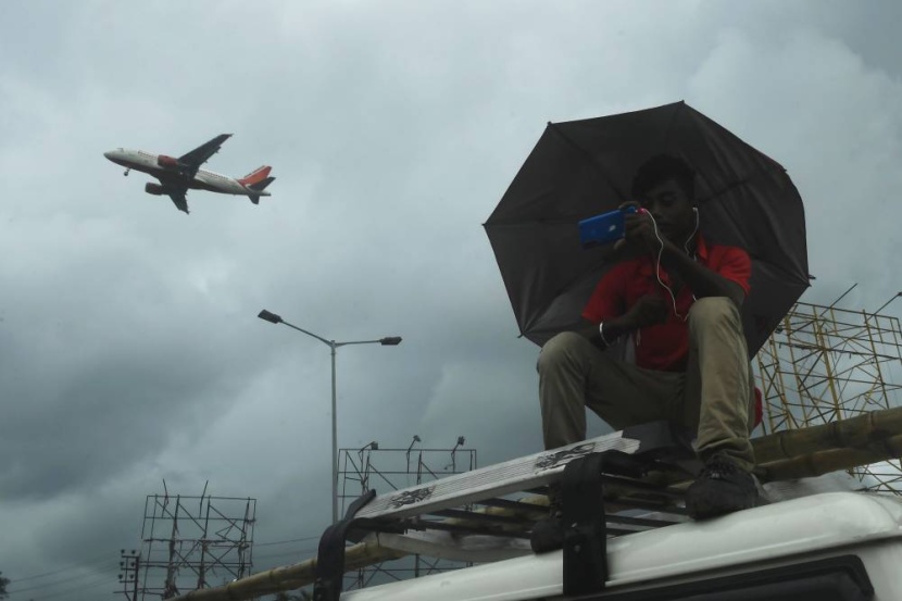 تخفيف القيود