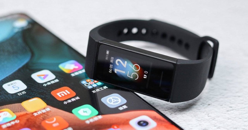 «شاومي» تطرح سوارا ذكيا يعمل لمدة أسبوعين من دون شحن