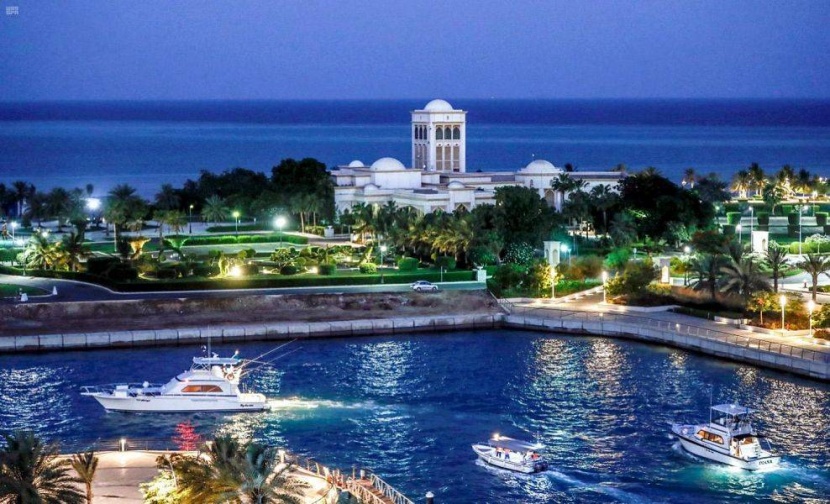 الأنشطة والجولات المائية تجذب 75 ألف زائر لصيف «تنفس التركواز»