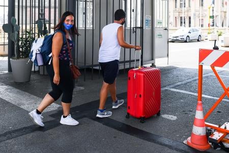 أول سفينة سياحية كبيرة تنطلق في رحلة إلى البحر المتوسط