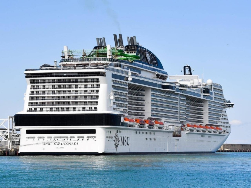 أول سفينة كبيرة تنطلق إلى البحر المتوسط .. أمل إيطاليا في إنعاش السياحة