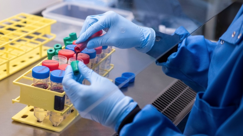 الصين تمنح أول براءة اختراع للقاح "كورونا"