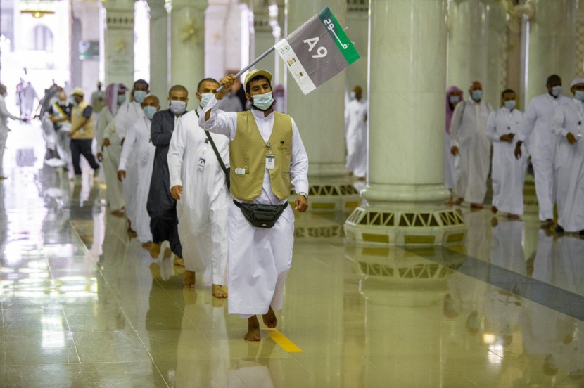 حجاج بيت الله الحرام يستعدون لأداء طواف الوداع