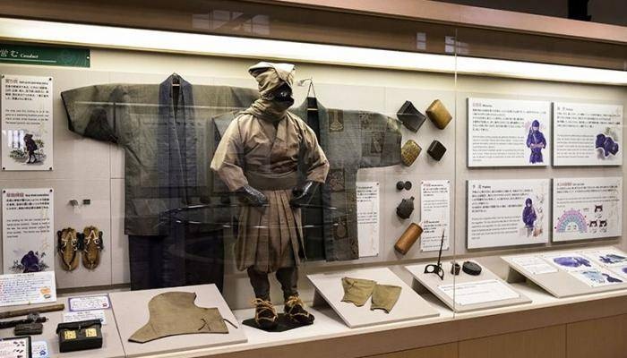 لصوص يسرقون إيرادات متحف للنينجا