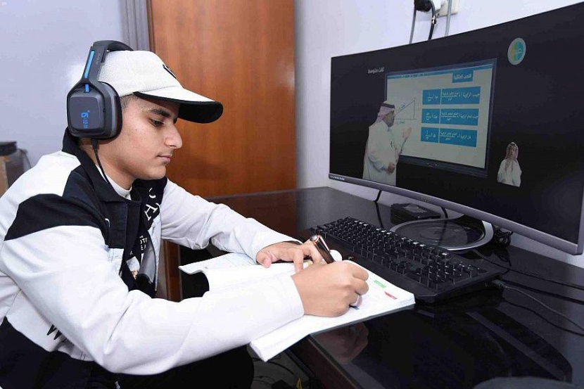 منصة «مدرستي» .. بديل تعليمي لتوفير فرص التعليم عن بعد