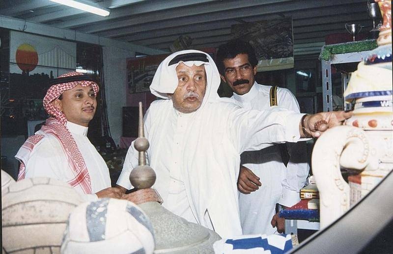 طارق عبدالحكيم .. عميد الفن السعودي المسافر بألحانه شرقا وغربا