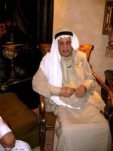 طارق عبدالحكيم .. عميد الفن السعودي المسافر بألحانه شرقا وغربا