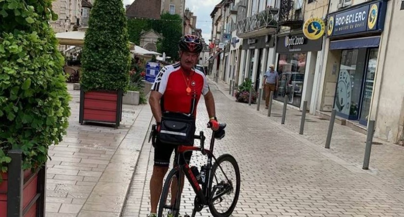 وزير خارجية لوكسمبورج يزور فرنسا بدراجة هوائية