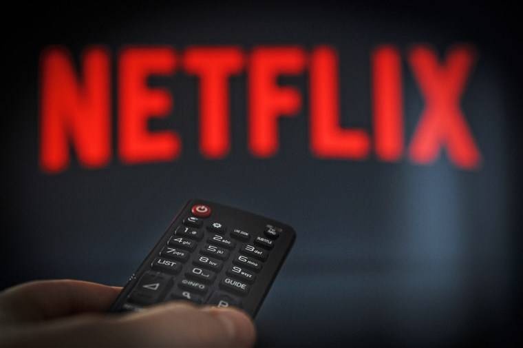 «نتفليكس» تتيح خواص جديدة لمستخدميها وتسعى إلى شراء حقوق فيلم