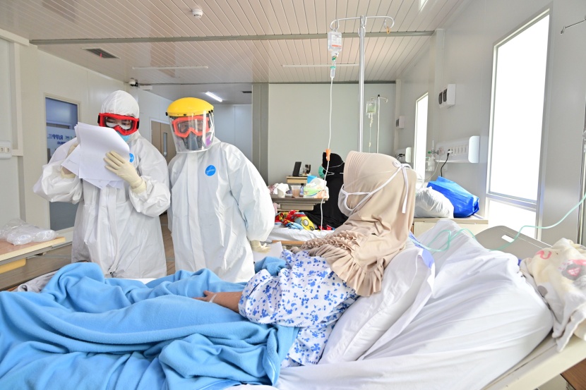 إندونيسيا تسجل قفزة في إصابات كورونا لليوم الثالث على التوالي