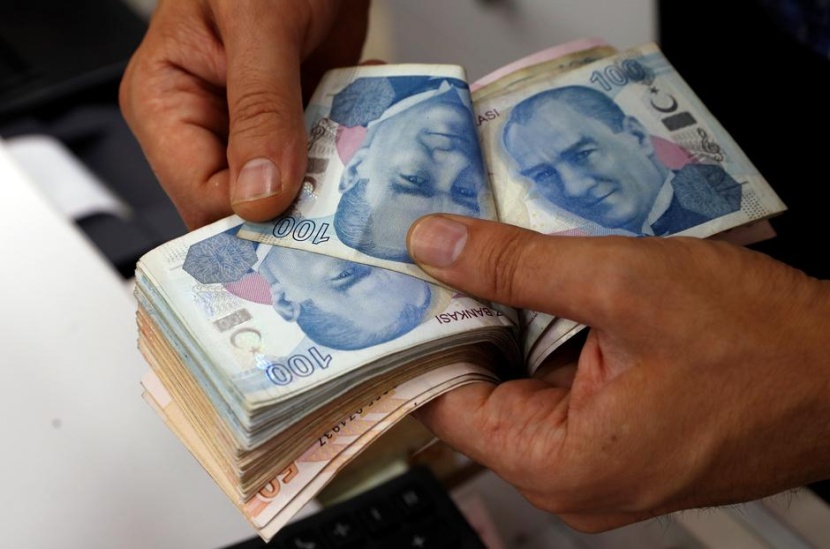 تزايد مخاطر الاقتصاد التركي .. تضخم 12 % وتراجع تاريخي لليرة 