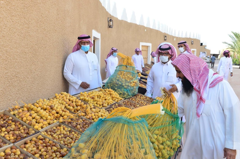  انطلاق مهرجان التمور والأسرة في حائل
