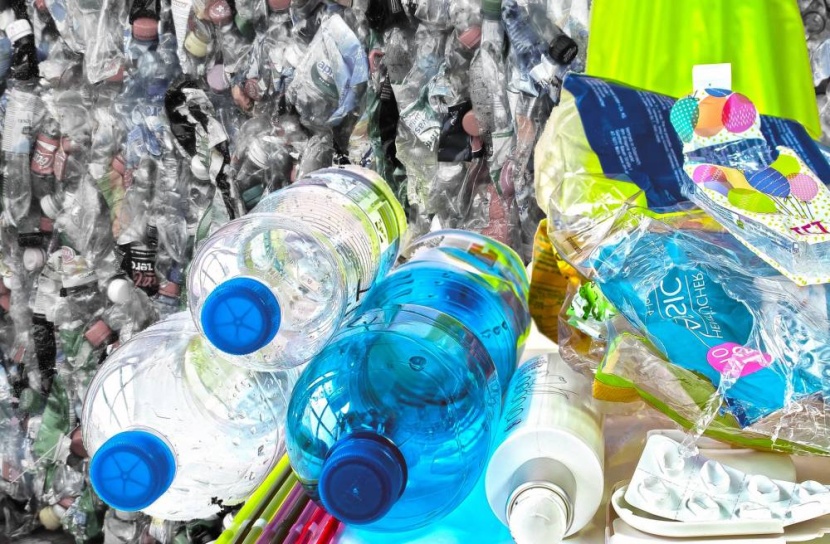 ابتكار إنزيم فائق يأكل البلاستيك بسرعة أكبر