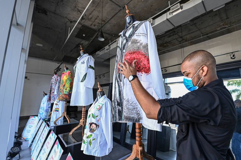 سترات أطباء تتحول إلى تحف فنية في بنما