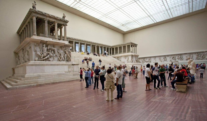 في أوروبا .. أكاديميون يكافحون من أجل حرية الفن