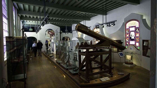 هولندا مستعدة لإعادة المقتنيات المنهوبة في عصر الاستعمار.. لكن من هم أصحابها؟