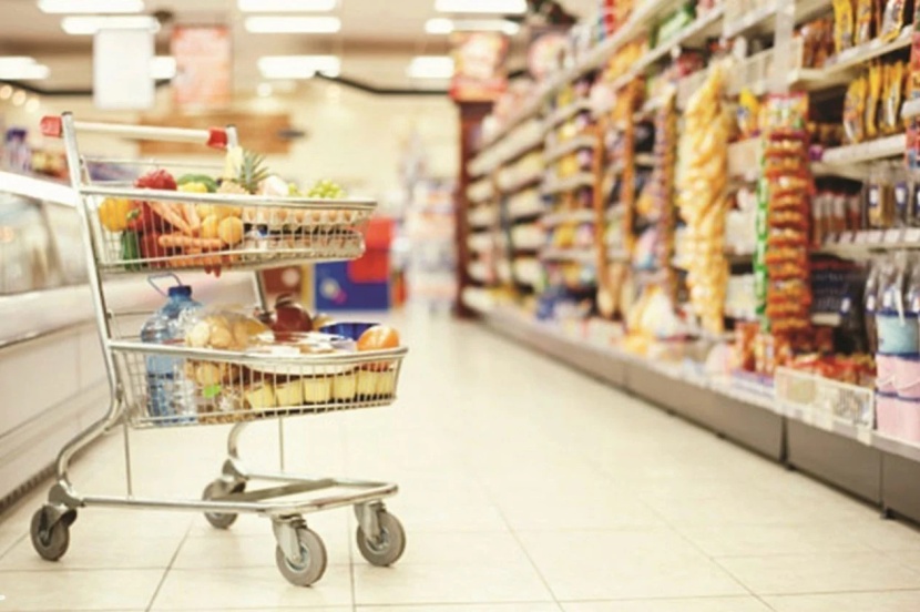 تراجع إنفاق المستهلكين الأسبوعي في السعودية عبر نقاط البيع إلى 6.92 مليار ريال