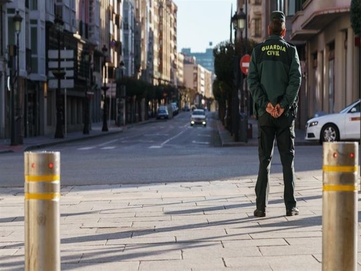 الحكومة الإسبانية تدرس إمكان فرض حظر تجول لمكافحة كورونا