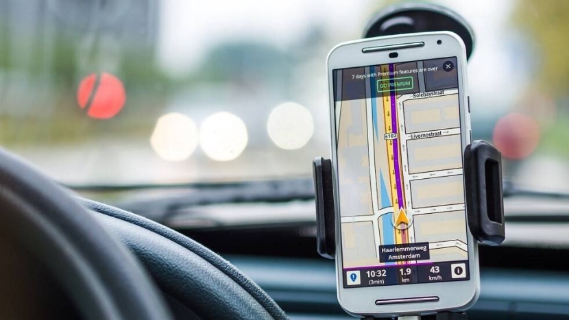 كيف يتعرض هاتفك للتجسس عند تفعيل الموقع الجغرافي؟