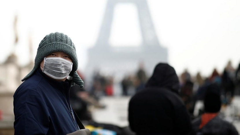 إصابات كورونا اليومية بفرنسا تسجل رقما قياسيا جديدا 