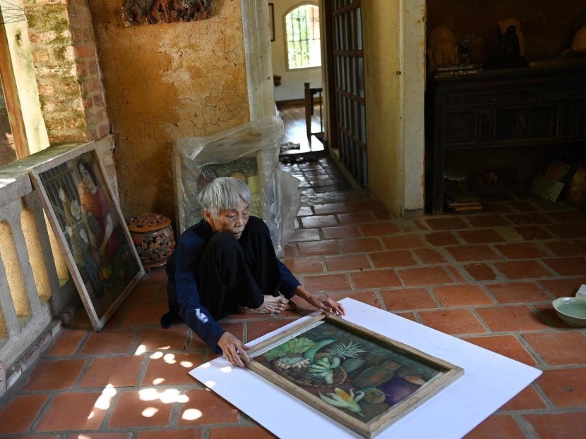 فنانة فيتنامية تحظى باعتراف بلدها في الـ 90 من عمرها