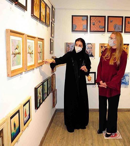 85 فنانا يشاركون بـ 600 عمل في معرض «30 × 30»