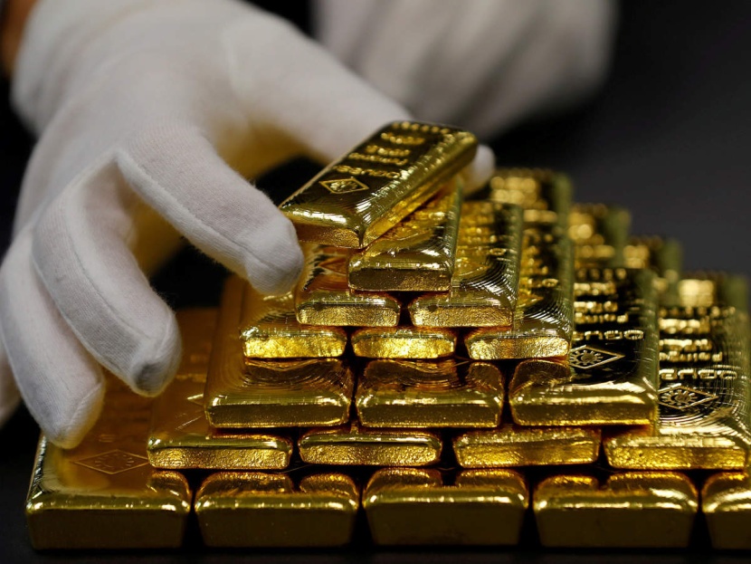 الذهب ينخفض بفعل آمال اللقاح وانتقال سلس في البيت الأبيض