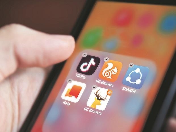بحجة تهديد سيادتها .. الهند تحظر تطبيقات صينية للهواتف المحمولة
