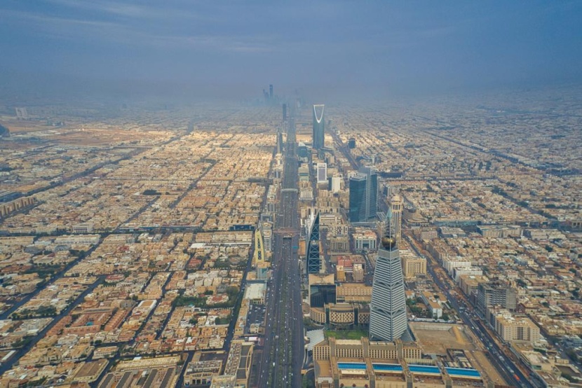 هطول أمطار متوسطة على الرياض