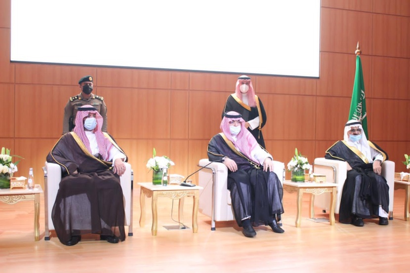 الأمير مشعل بن ماجد يتوج الفائزين والفائزات بجائزة جدة للإبداع في نسختها الثالثة ضمن ملتقى مكة الثقافي