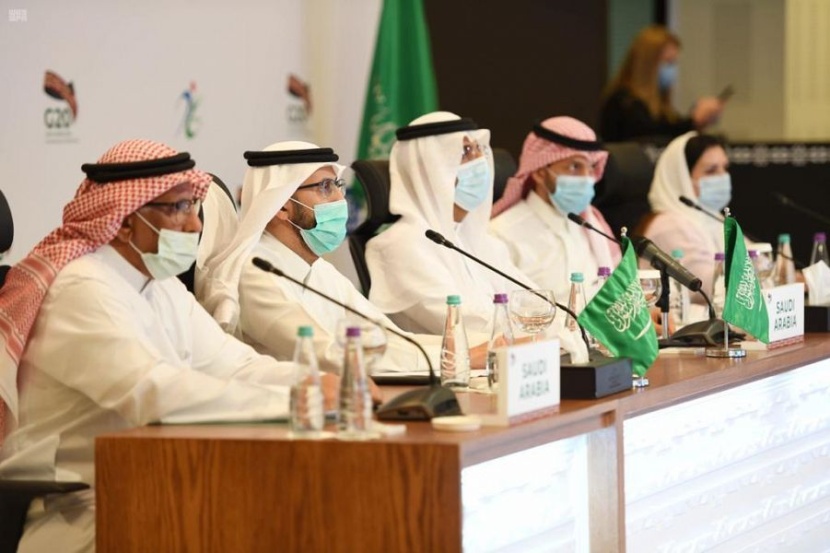  "القمة الدولية للمواصفات"  تحث دول العالم على التوجه السريع نحو التحول الرقمي في الخدمات الحكومية والخاصة