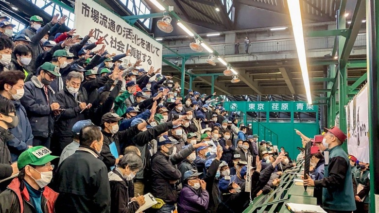  صندوق برتقال يباع بحوالي 10 آلاف دولار في اليابان