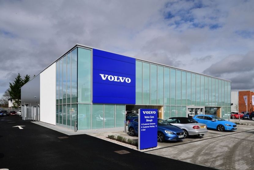 "فولفو" تستهدف التحول إلى إنتاج السيارات الكهربائية خلال 10 سنوات