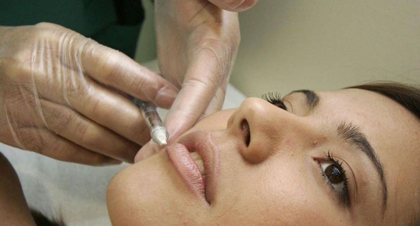 مكالمات الفيديو تضاعف من عمليات التجميل