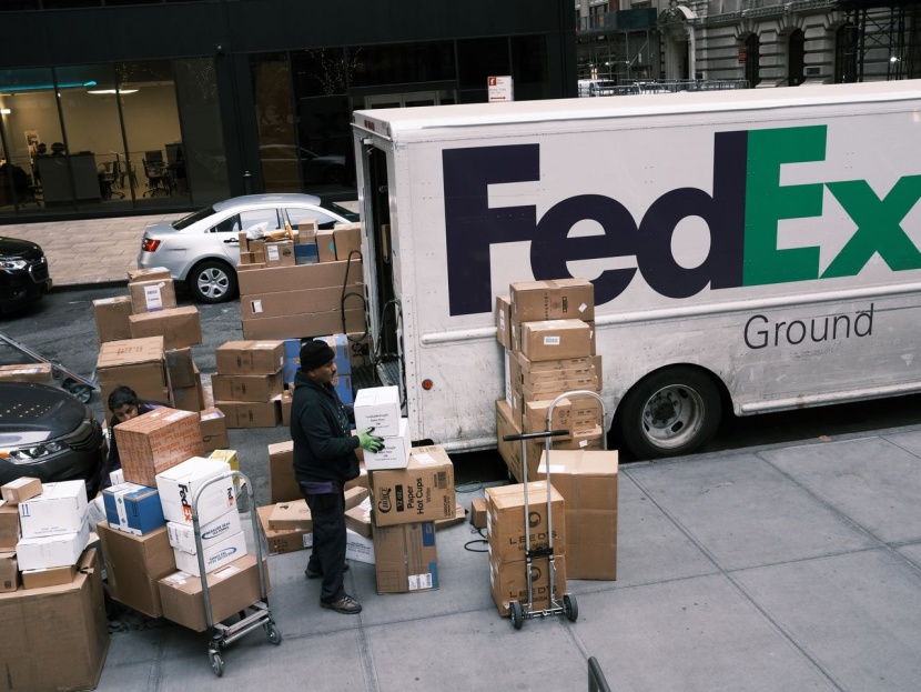 "فيديكس" تستحوذ على "شوب رانر" للتجارة الإلكترونية 